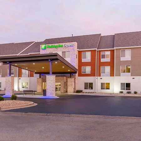 Holiday Inn Express And Suites Chicago West - St Charles By Ihg Saint Charles Exterior foto