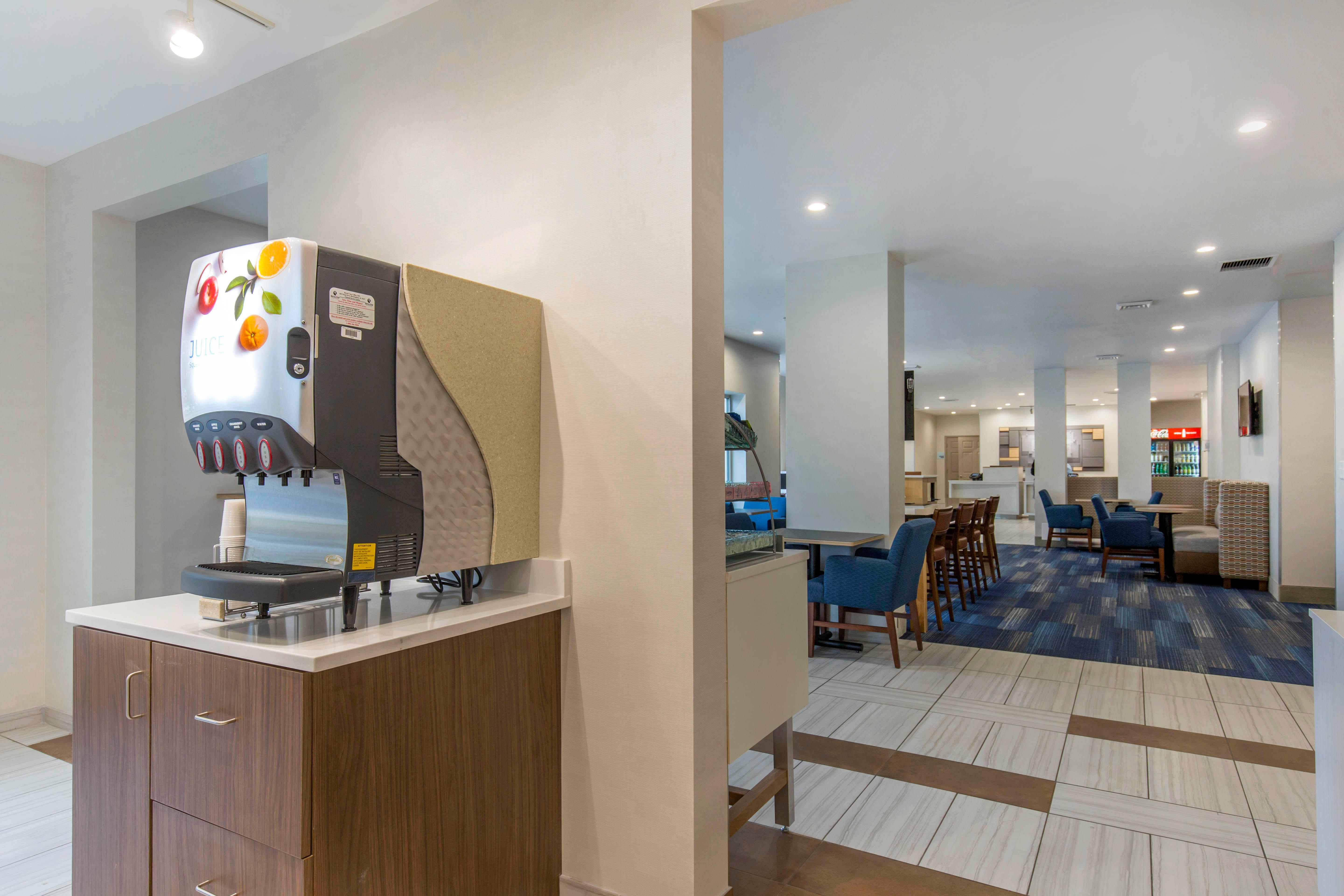 Holiday Inn Express And Suites Chicago West - St Charles By Ihg Saint Charles Exterior foto