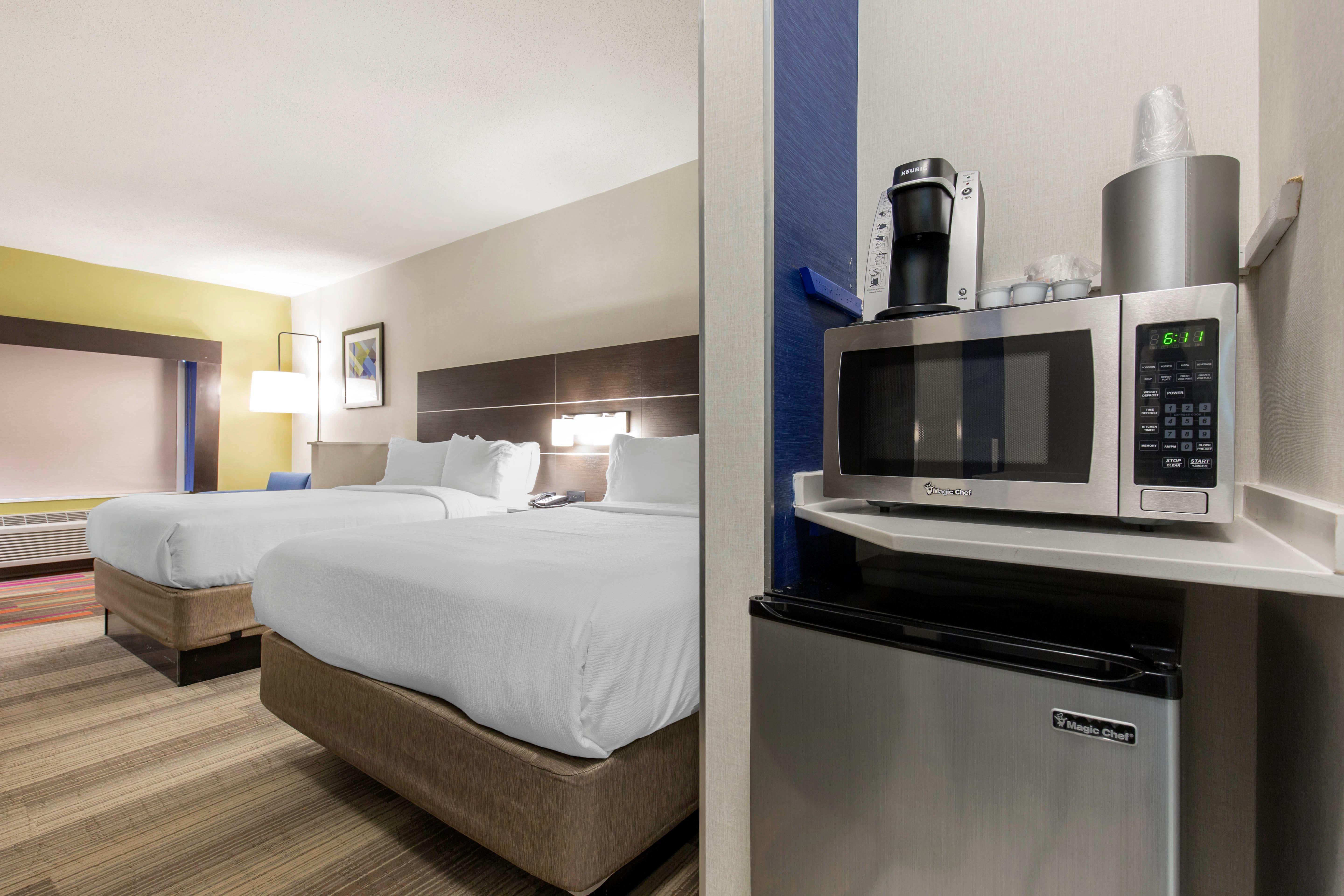 Holiday Inn Express And Suites Chicago West - St Charles By Ihg Saint Charles Exterior foto