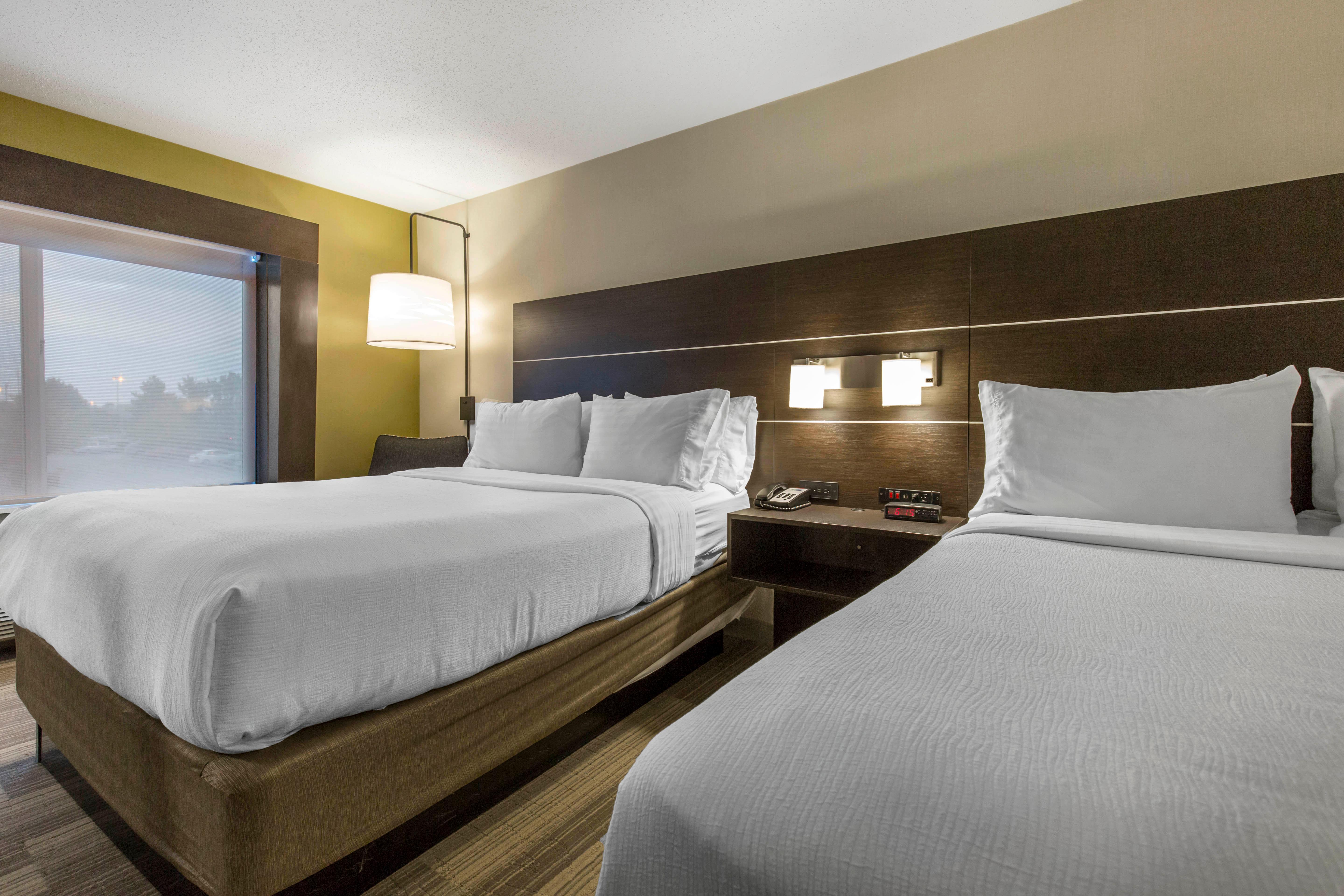 Holiday Inn Express And Suites Chicago West - St Charles By Ihg Saint Charles Exterior foto