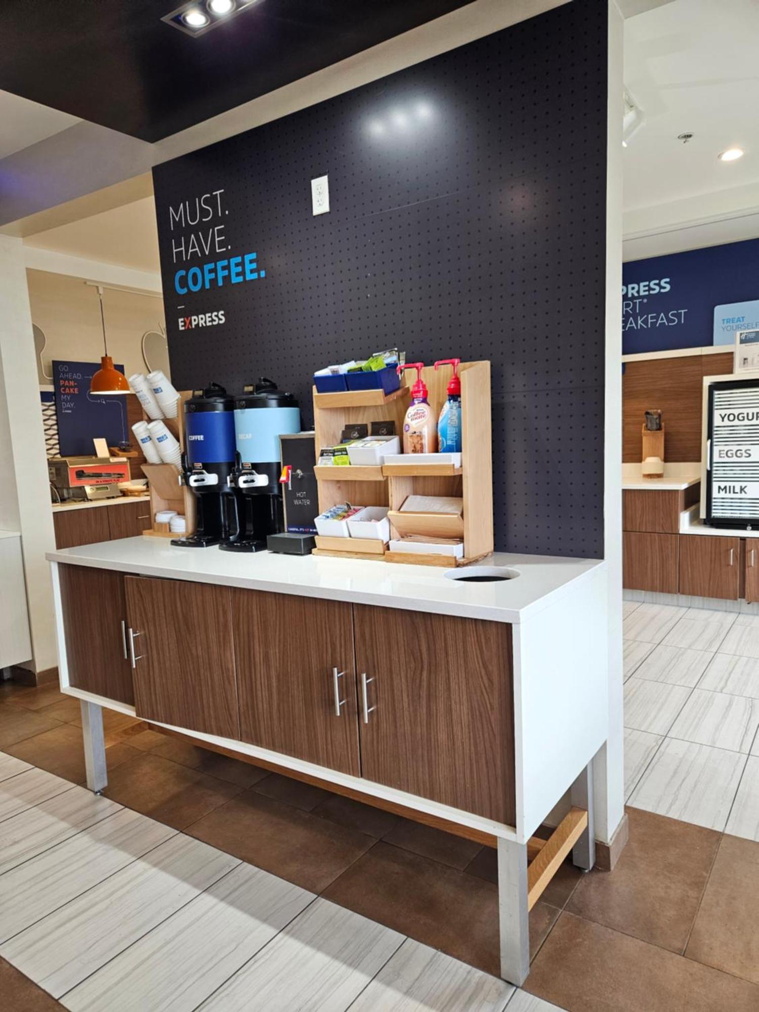 Holiday Inn Express And Suites Chicago West - St Charles By Ihg Saint Charles Exterior foto