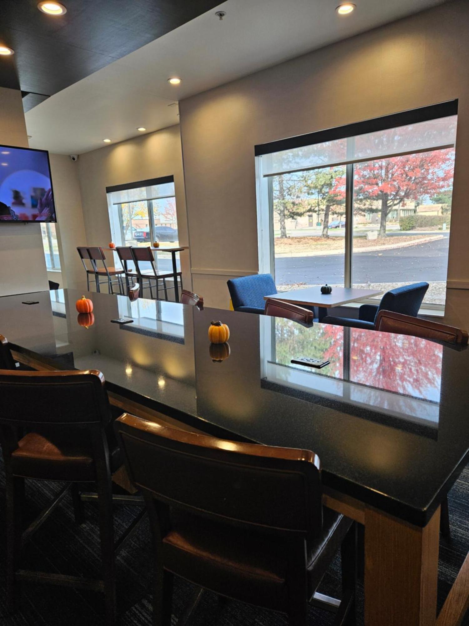 Holiday Inn Express And Suites Chicago West - St Charles By Ihg Saint Charles Exterior foto